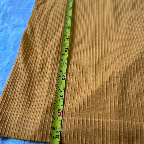 S Zyia Active Brick Mustard Yellow  Parallel Ribbed Tank Top Small Active Sports - Picture 3 of 7